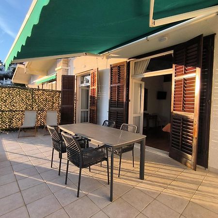 Apartments Julija Брела Екстериор снимка