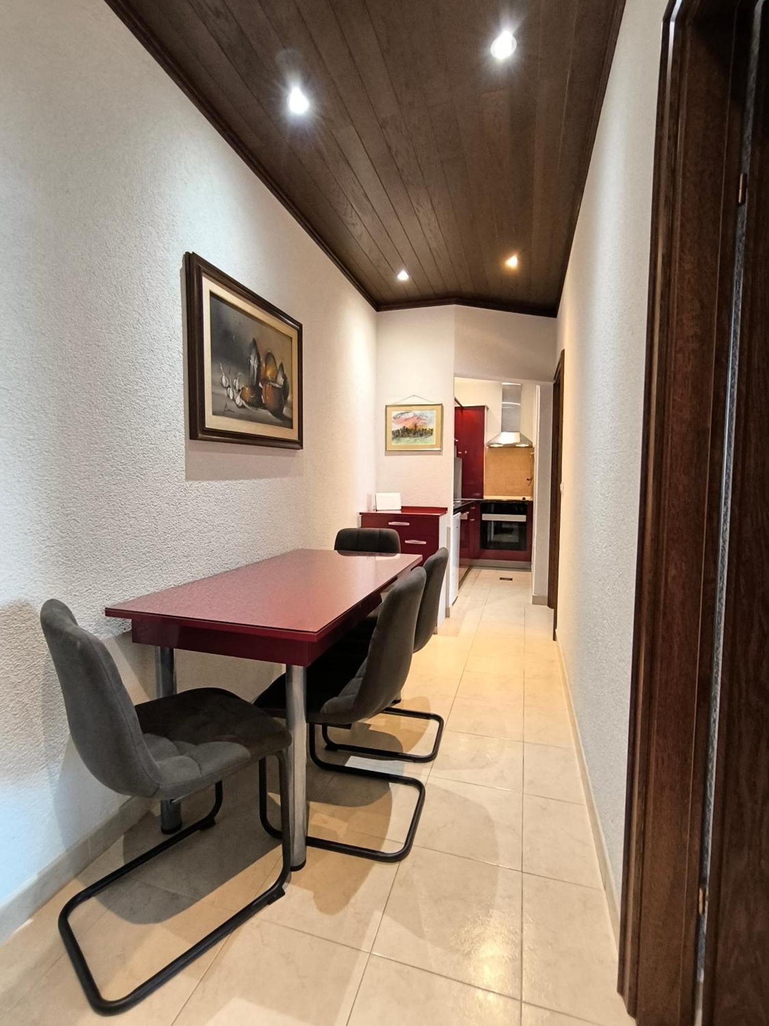 Apartments Julija Брела Екстериор снимка
