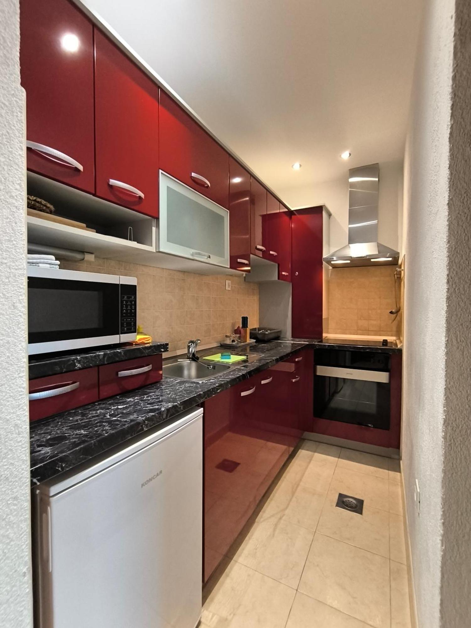 Apartments Julija Брела Екстериор снимка